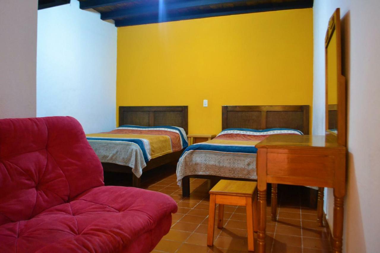 Hotel Delfin Comitan Exterior photo