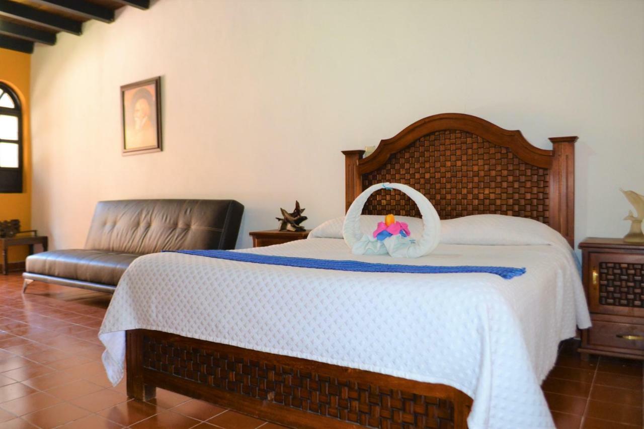 Hotel Delfin Comitan Exterior photo