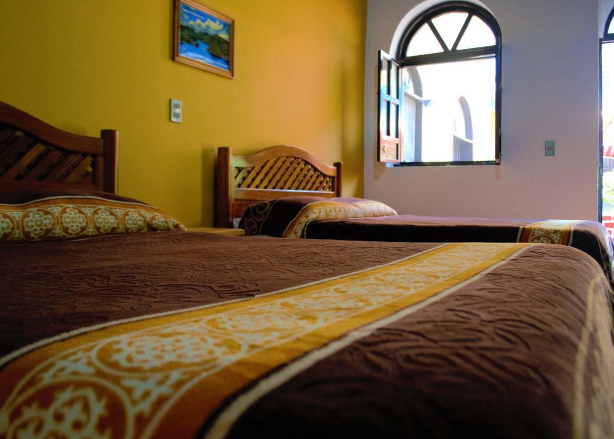 Hotel Delfin Comitan Exterior photo